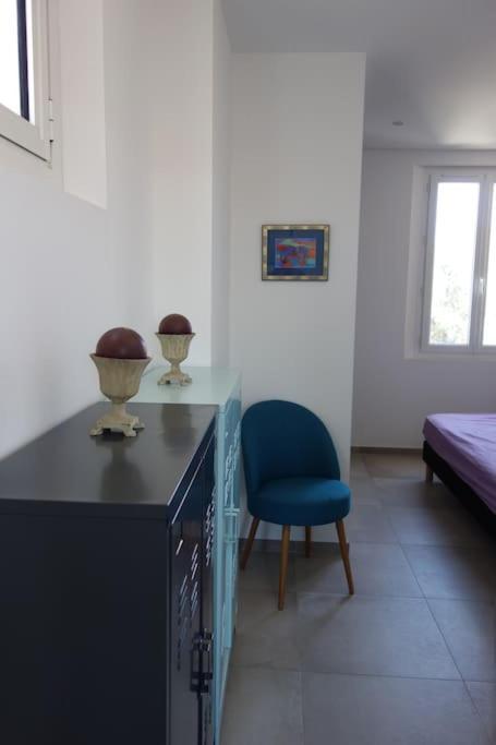Appartement Port De Sanary Bagian luar foto