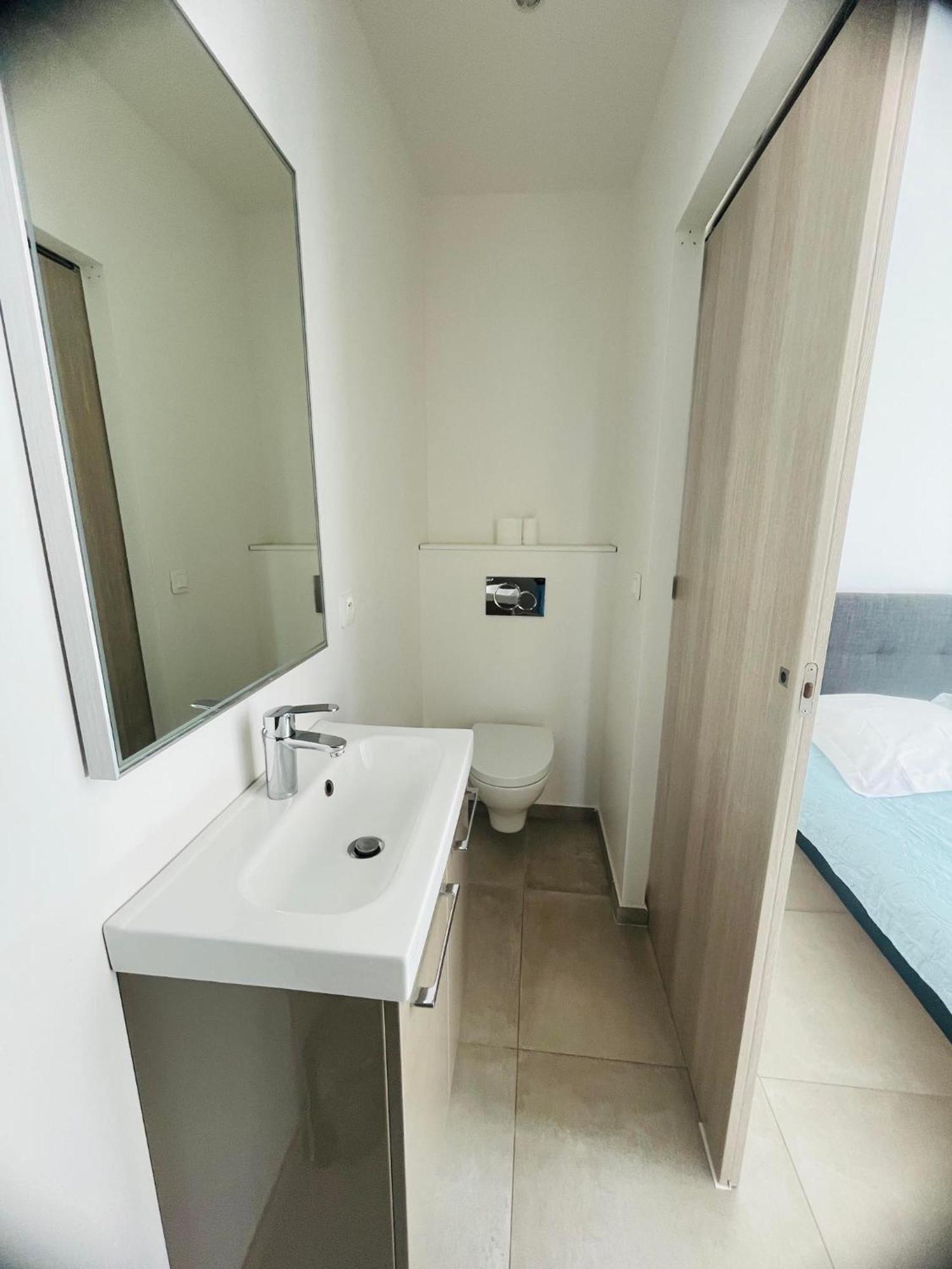 Appartement Port De Sanary Bagian luar foto