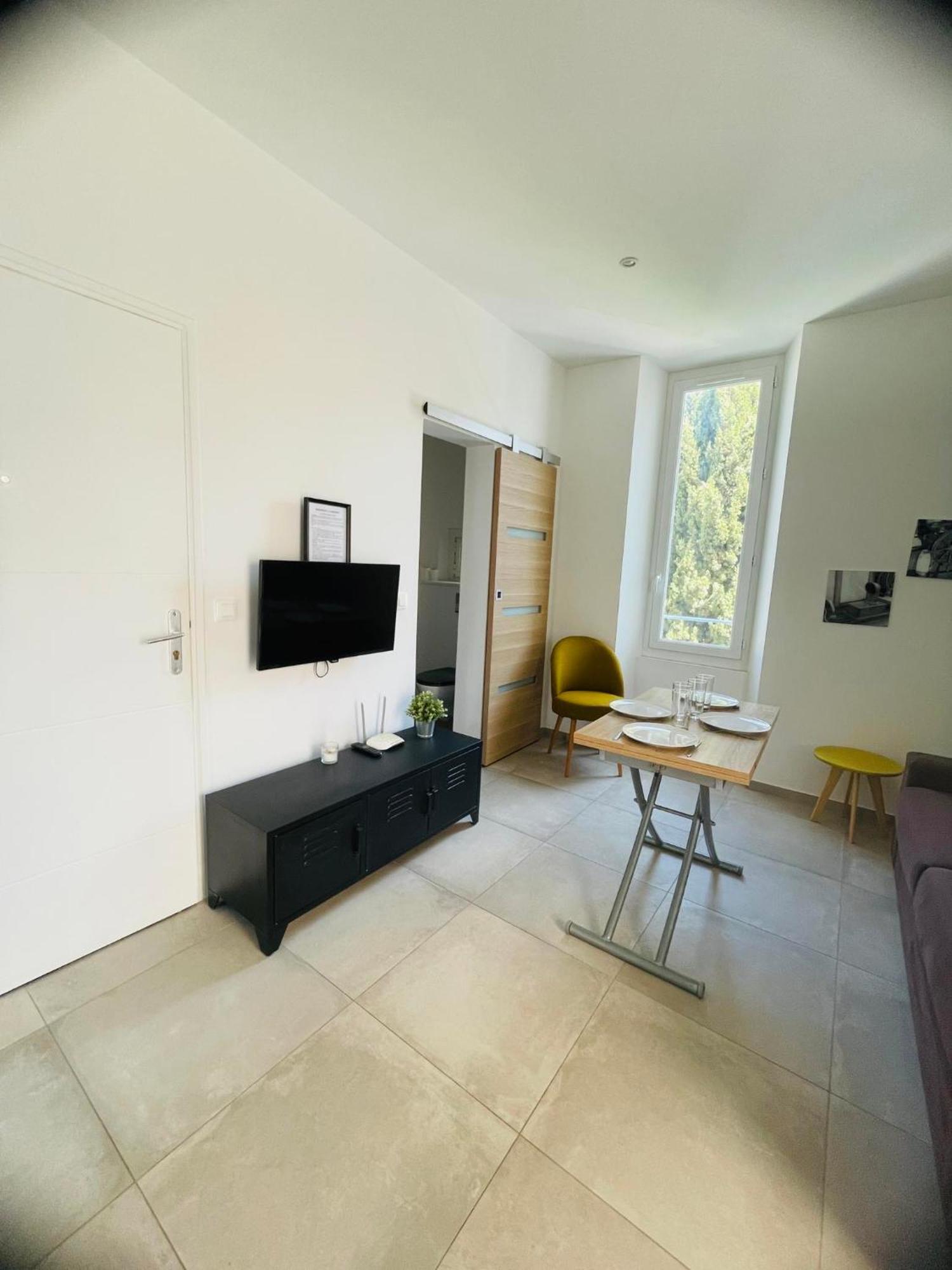 Appartement Port De Sanary Bagian luar foto