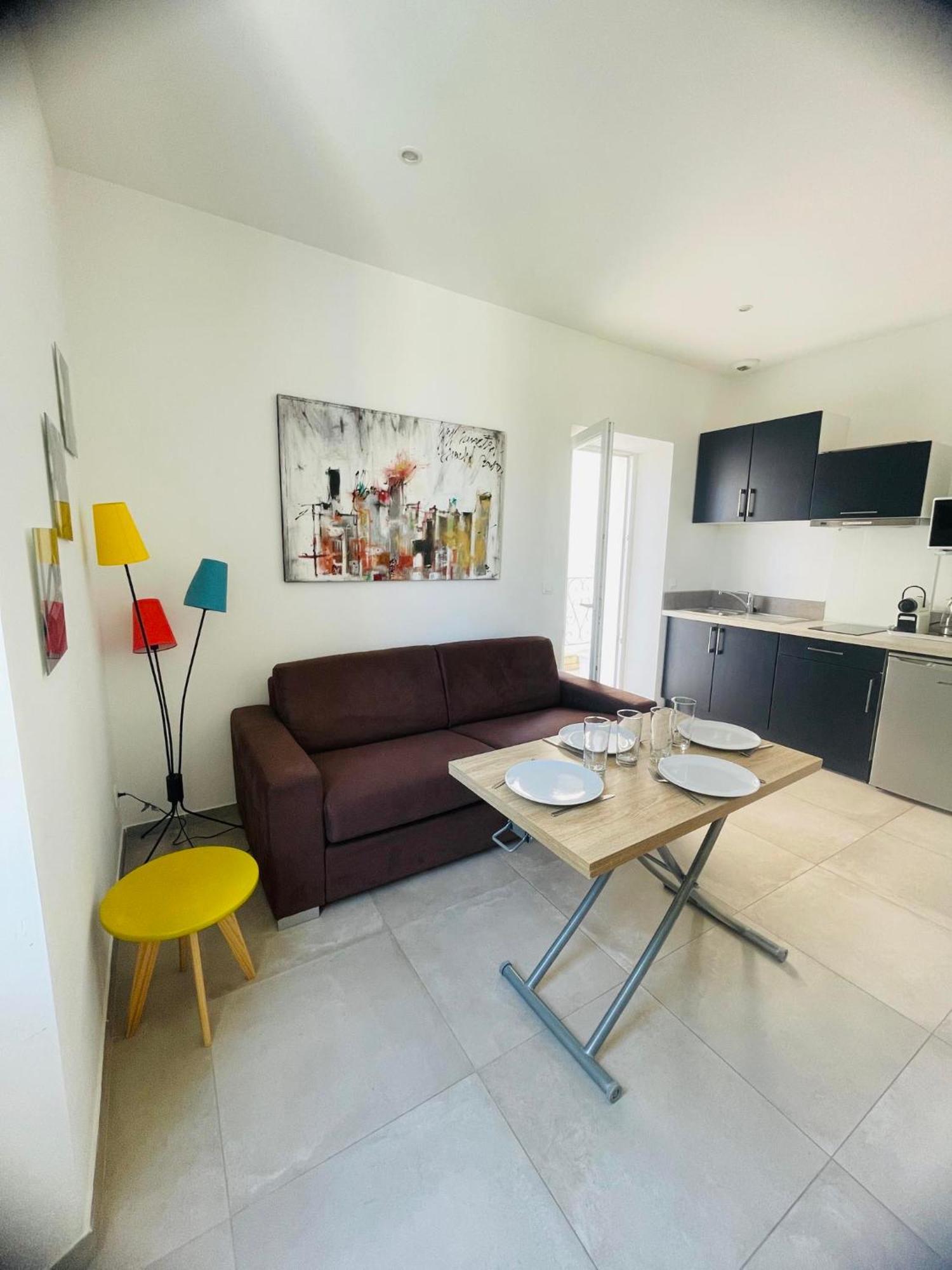 Appartement Port De Sanary Bagian luar foto